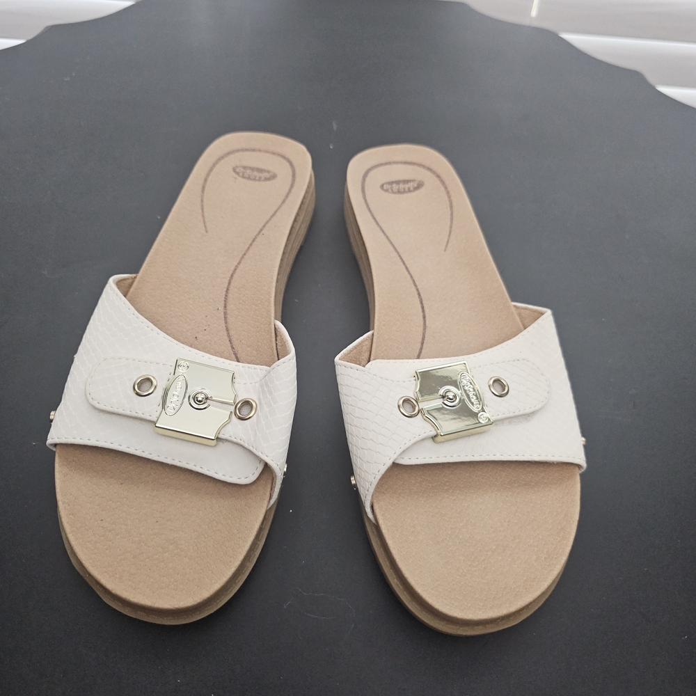 Dr. Scholl's Cream Sandals with Silver Buckle